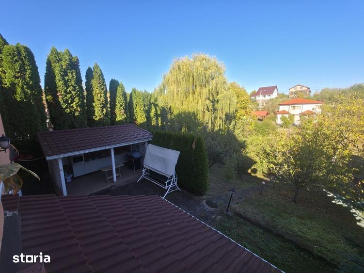 Casă cu 7 camere cu Teren 920 Mp în Livezeni