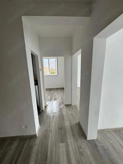 Apartament cu 2 camere decomandat în Orșova