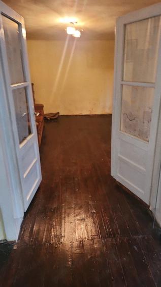 Casă cu 2 camere cu Teren 45 Mp în Central