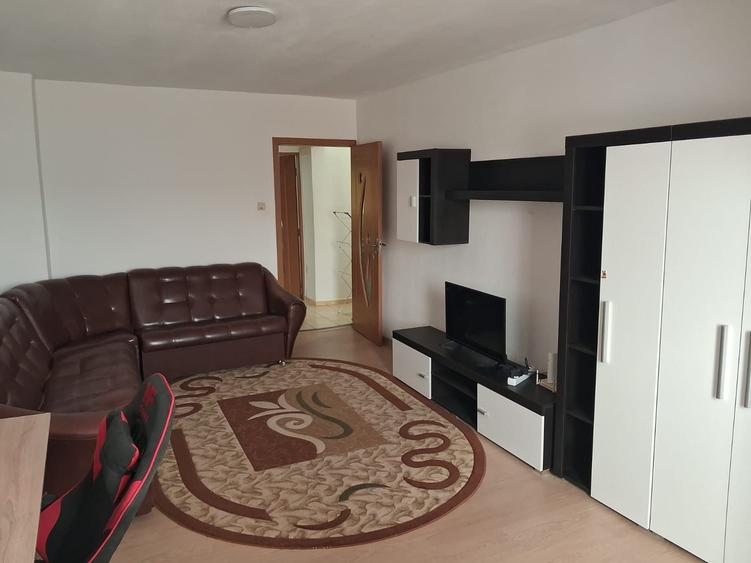 Apartament cu 2 camere decomandat în Cug