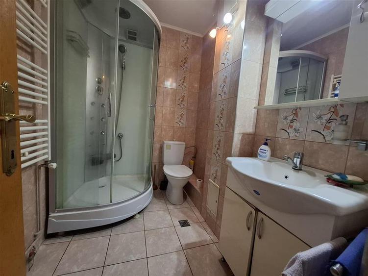 Apartament cu 2 camere decomandat, mobilat în Vasile Aaron