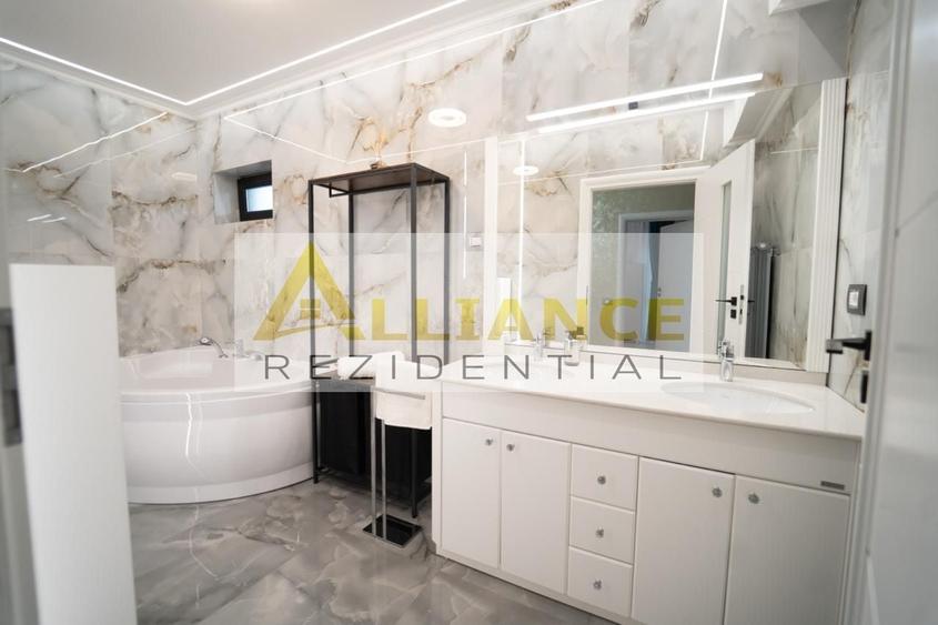 Casă individuală cu 6 camere decomandat cu Piscina în Berceni