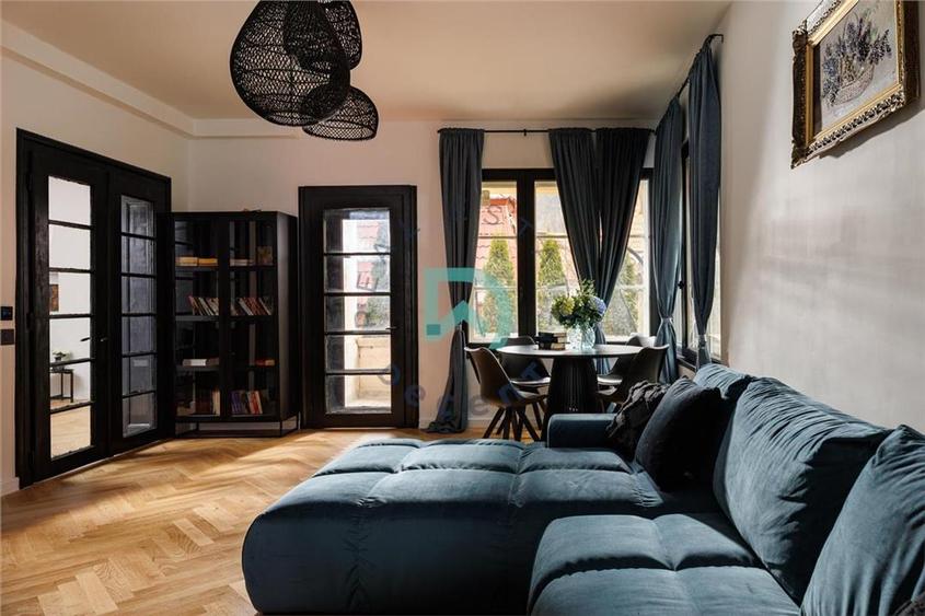 Apartament cu 4 camere decomandat în Centrul Istoric