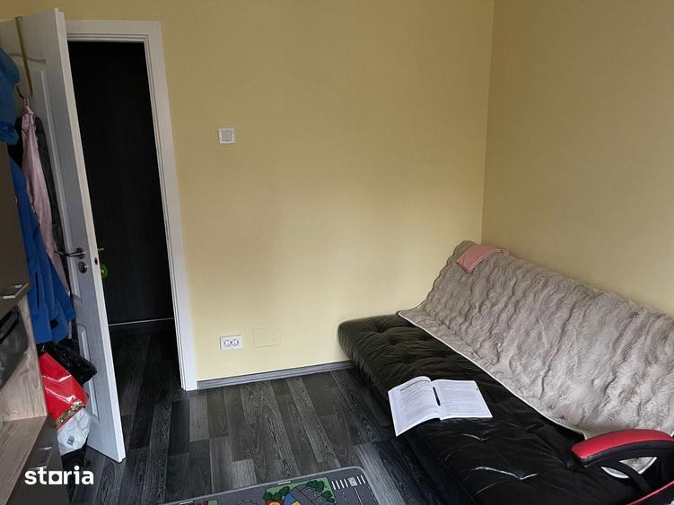 Apartament cu 3 camere decomandat în Obcini