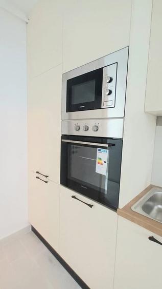 Garsonieră decomandată în Gorjului