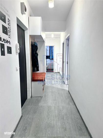 Apartament cu 3 camere în Baza 3