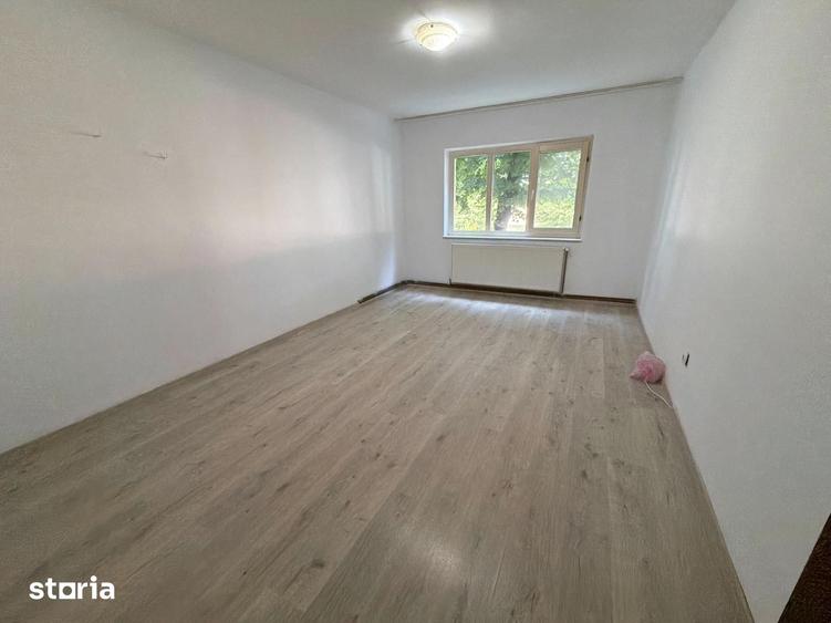 Apartament cu 3 camere decomandat în Gării