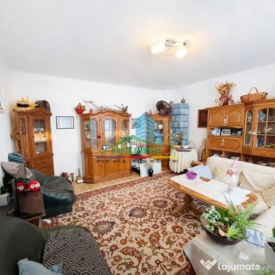 Casă cu 6 camere cu Teren 880 Mp în Ultracentral