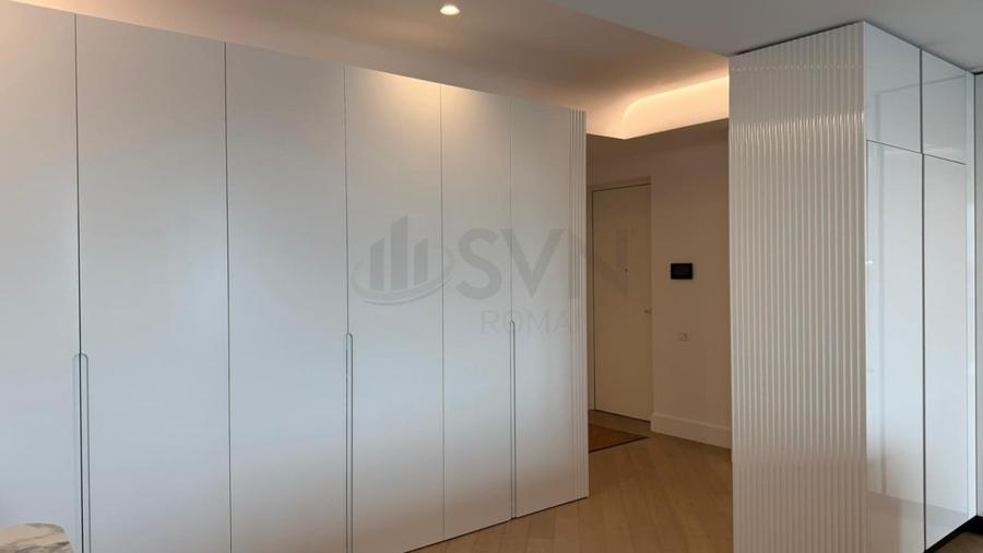 Apartament cu 3 camere semidecomandat în Iancu Nicolae