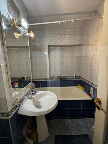 Apartament cu 4 camere decomandat în Fabric