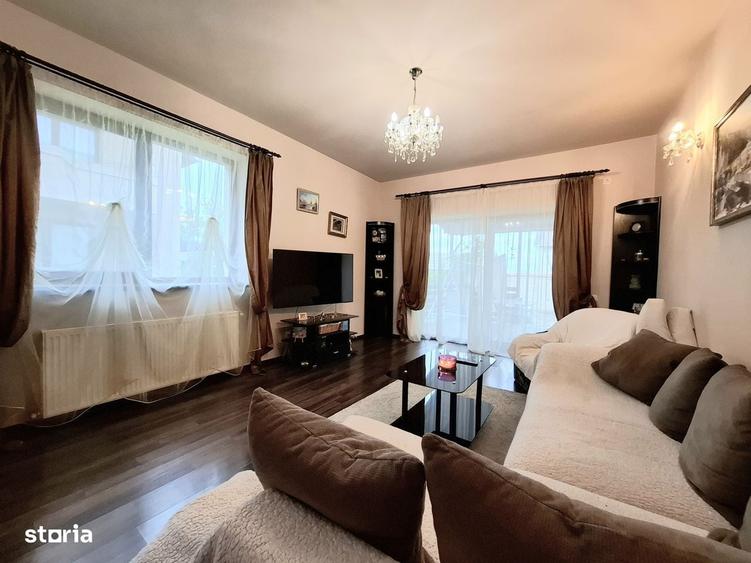 Casă cu 4 camere în Ostratu
