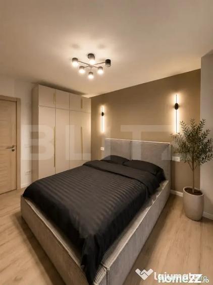 Apartament cu 3 camere decomandat în Rovine