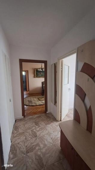 cv 154 V.Babes, apartament 2 camere , etaj intermediar - 1