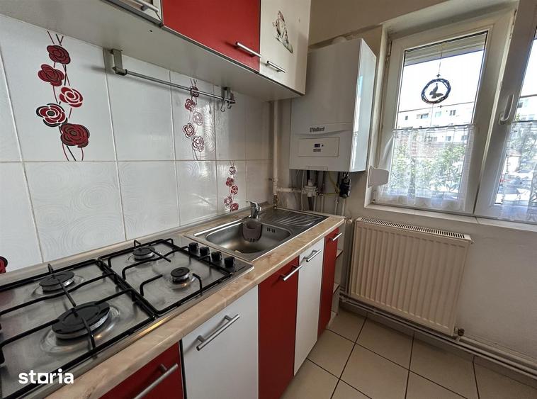 Garsonieră decomandată în Central