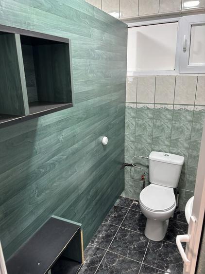 Spațiu comercial, de 200 mp, în Tomești