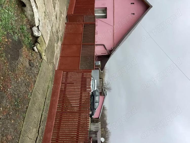 Casa de vanzare in satul Vinatori, comuna Mi?ca, jud. Arad. - 1