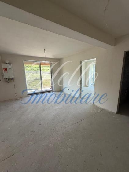 Apartament de vanzare semidecomandat ,2 camere 45mp , zona Sesul de Sus - 1