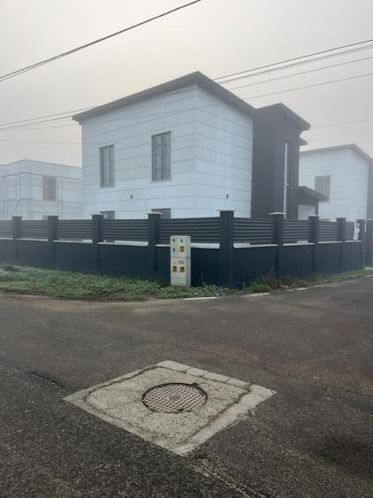 Casă individuală cu 5 camere cu Teren 340 Mp în Poiana