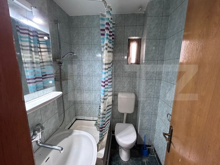 Apartament cu 4 camere decomandat, mobilat în Lăpuș