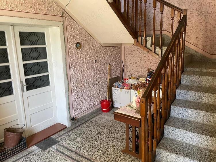 Casă cu 4 camere cu Teren 1234 Mp în Lugoj