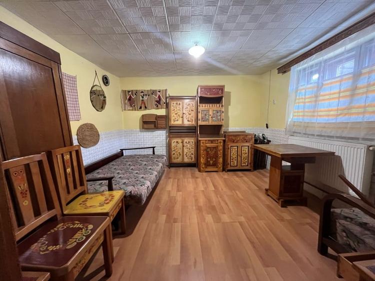 Casă individuală cu 2 camere cu Canalizare în Central