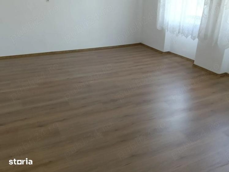 Casă cu 3 camere cu Teren 1989 Mp în Lenauheim
