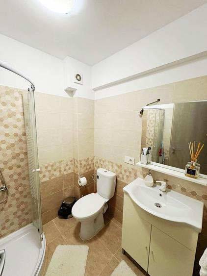 Apartament cu 2 camere decomandat în Valea Adâncă