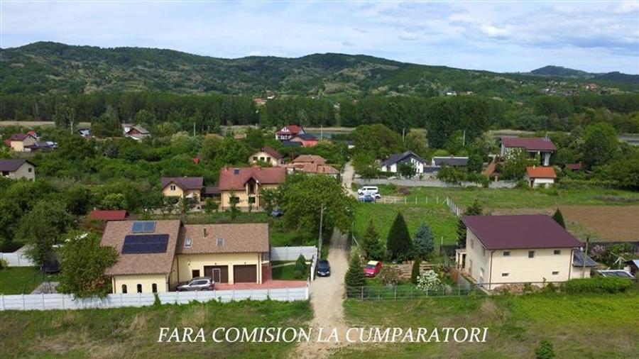 Teren Construcții intravilan de 1700 mp, în Bujoreni