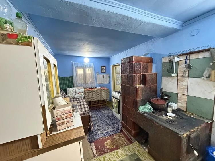 Casă cu Teren 780 Mp în Priboieni