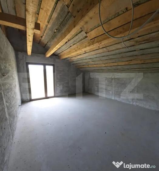 Casă cu 4 camere cu Teren 500 Mp în Central