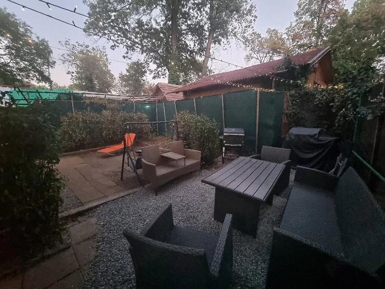 Casă cu Teren 100 Mp în Central