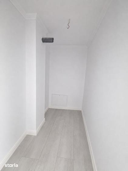 Apartament cu 4 camere în Florești