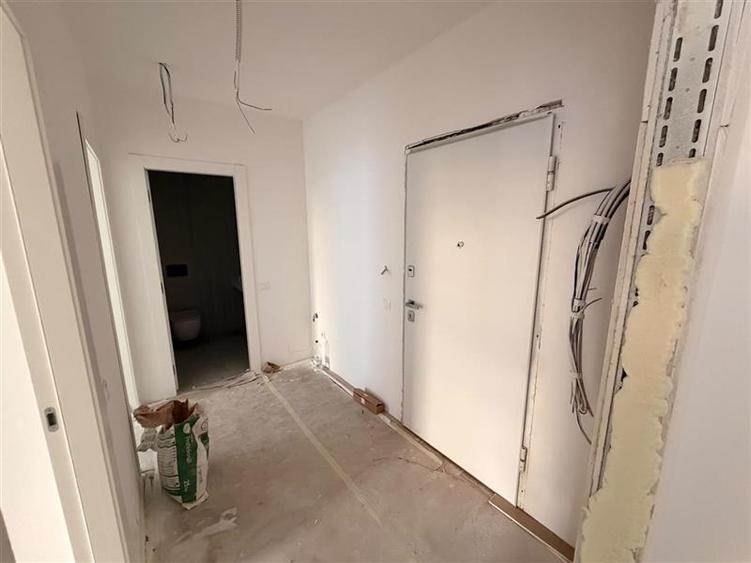 Apartament cu 2 camere decomandat în Pipera