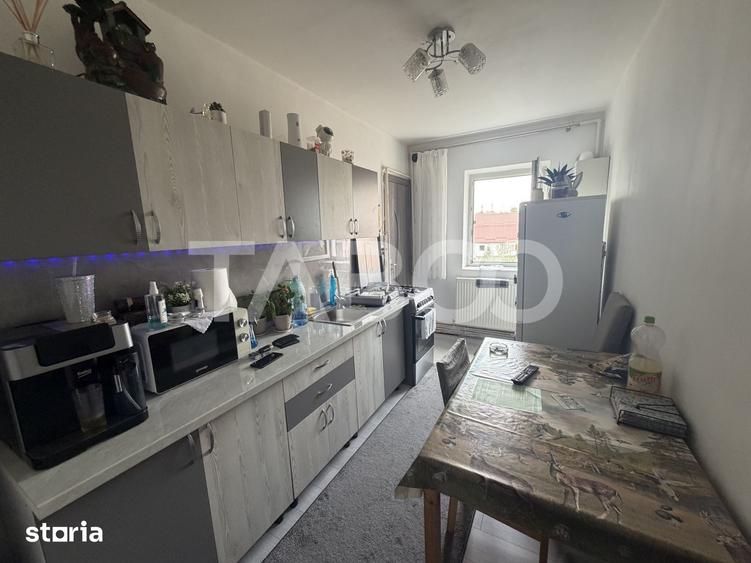 Apartament cu 2 camere decomandat, mobilat în Central
