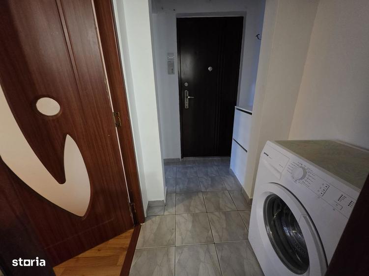 Garsonieră decomandată în Astra