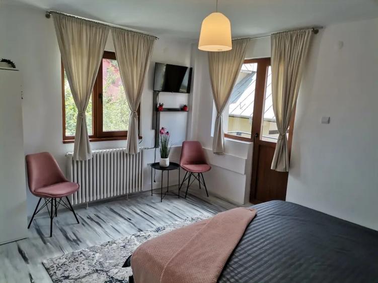 Casă cu 5 camere în Valea Alba