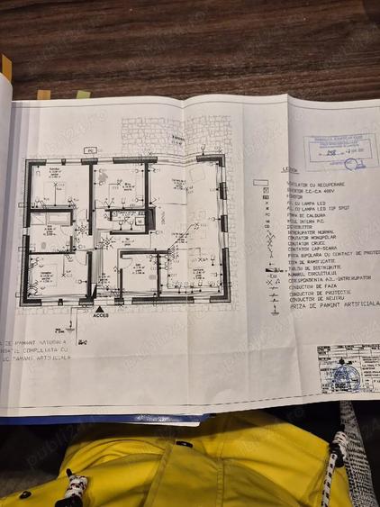 Casă cu Teren 1724 Mp în Central