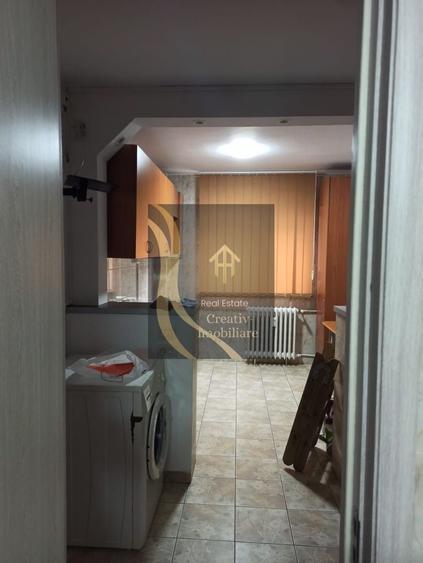 Garsonieră decomandată în Vitan