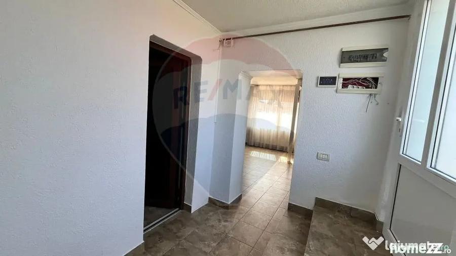 Casă cu 3 camere cu Teren 300 Mp în Central