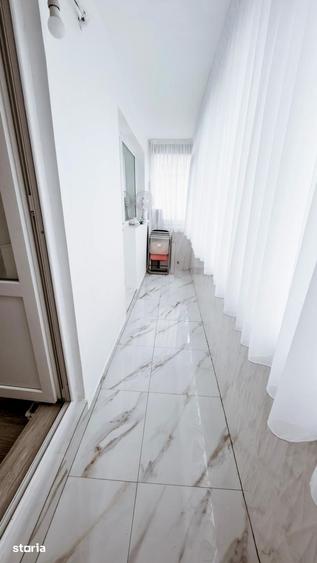 Apartament cu 2 camere decomandat în Micro 20