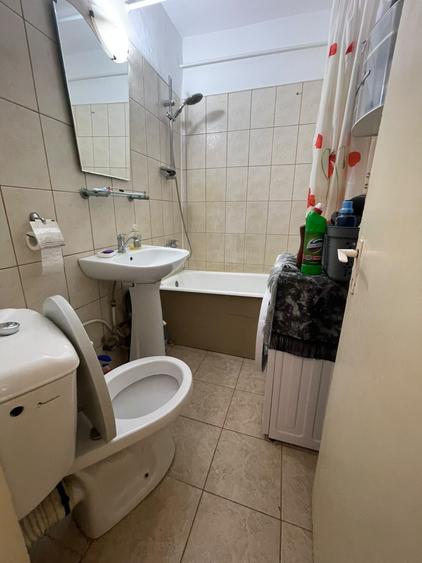 Garsonieră decomandată în Metalurgie