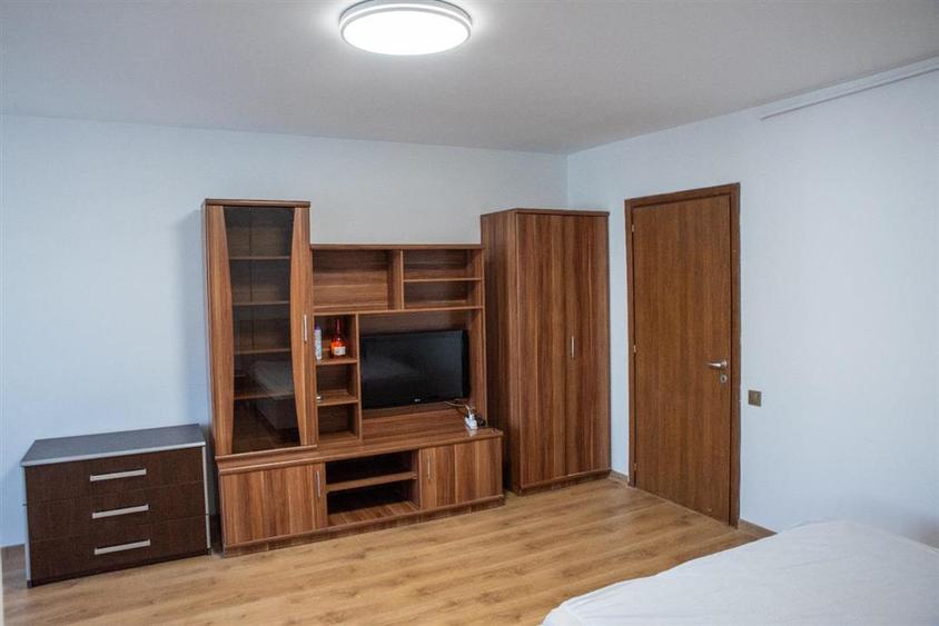 Garsonieră decomandată, mobilată în Colentina