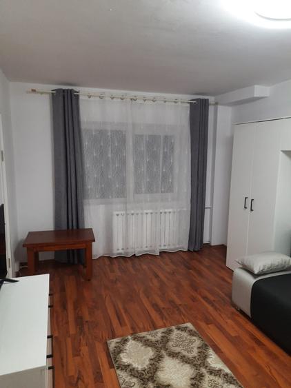 Garsonieră decomandată în Zorilor