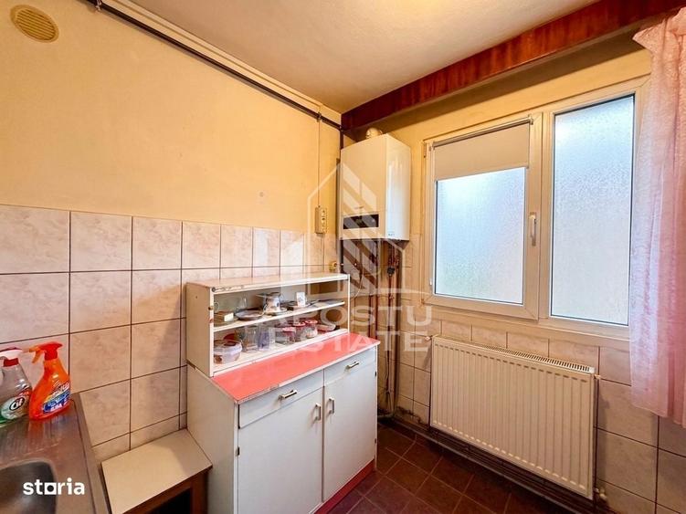 Apartament cu 2 camere decomandat în Circumvalațiunii
