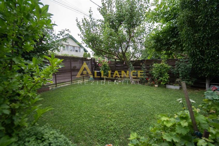 Casă individuală cu 4 camere cu Teren 363 Mp în Berceni
