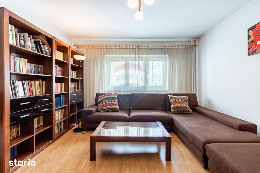 Apartament cu 3 camere, mobilat în Nerva Traian