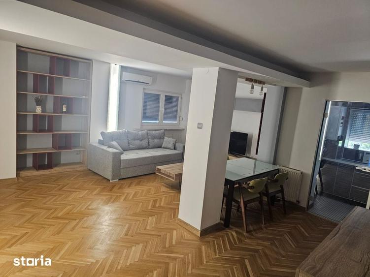 Apartament cu 3 camere în Calea București