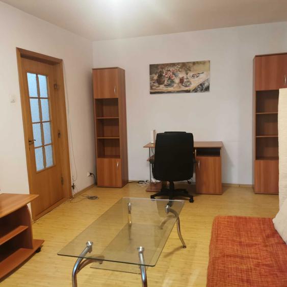 Apartament cu 2 camere semidecomandat în Vest