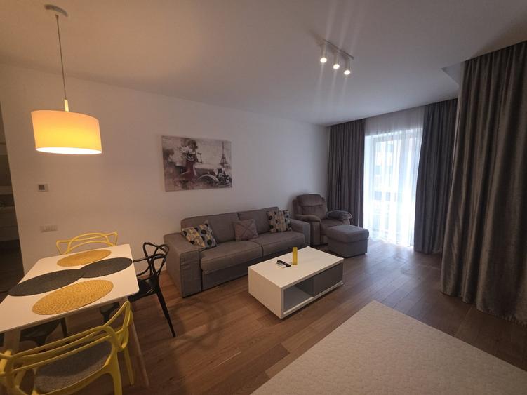 Apartament cu 2 camere decomandat, mobilat în Herăstrău