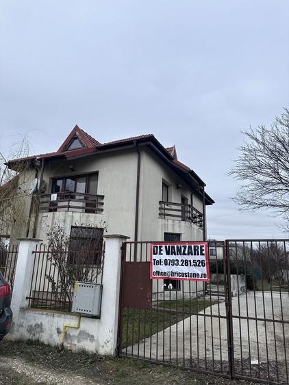 Casă cu 5 camere cu Canalizare în Străulești
